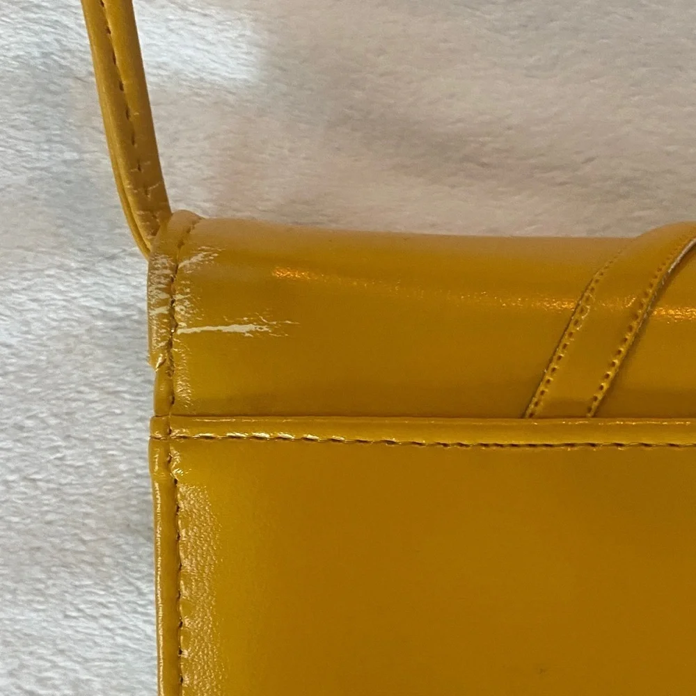 Chic Mustard Crossbody Bag
